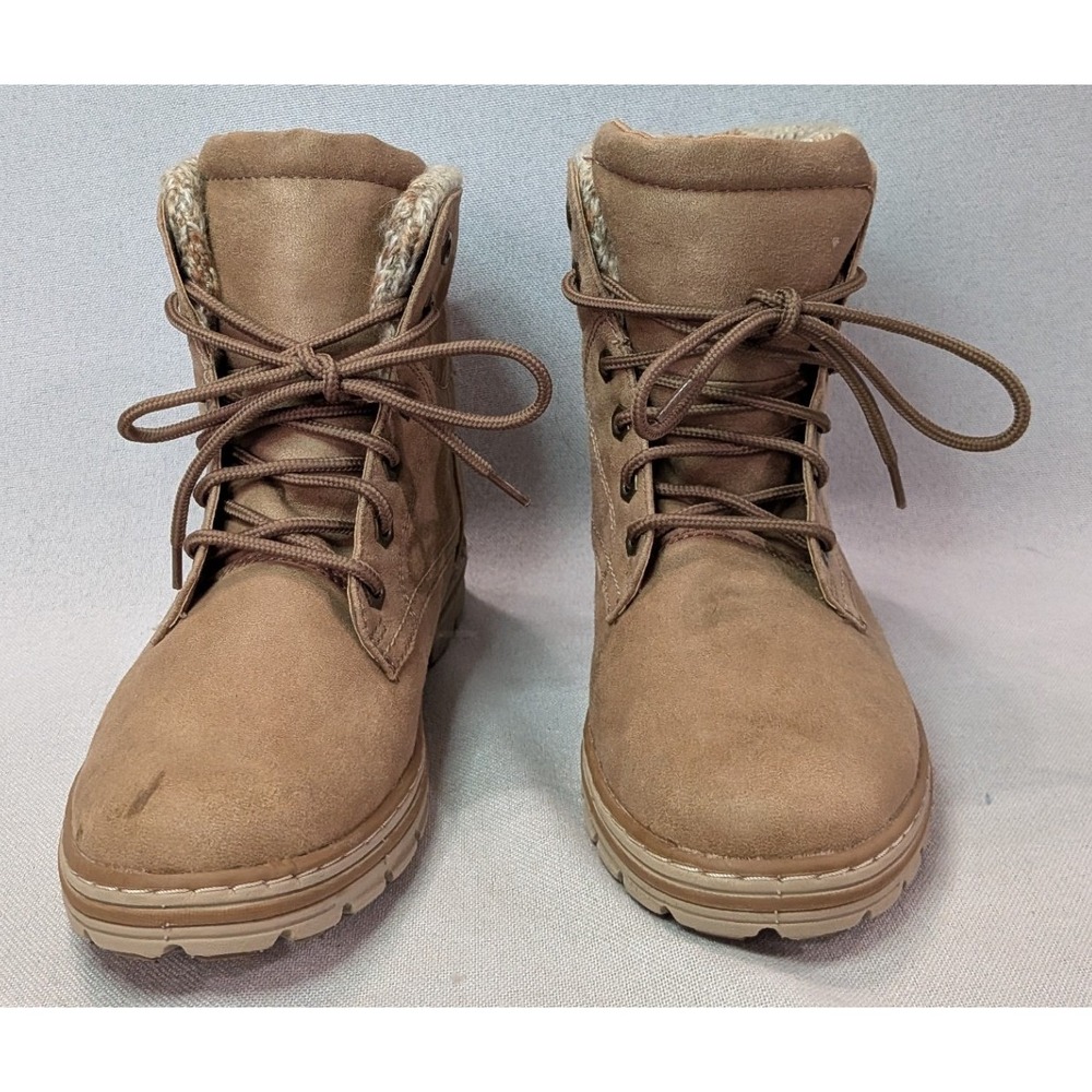 Cliffs by White Mountain Keegan Boot Womens 8 Tan Good Knit Collar Lace Up Lug